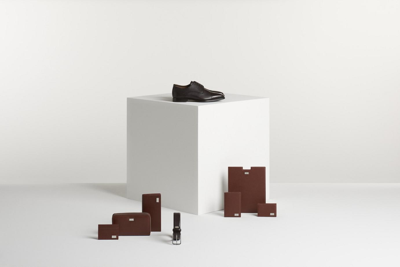 CoqCreative power by ProductionLink s.r.l. Corneliani Corneliani  Corneliani